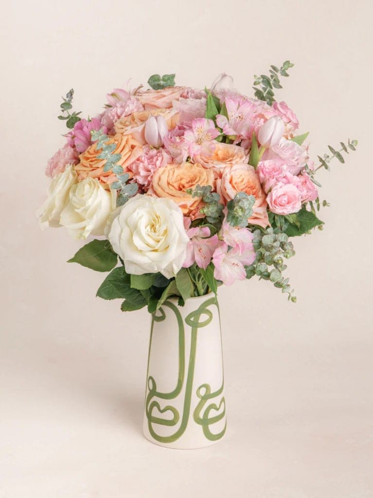 Aveline, luxury bouquet delivered across London